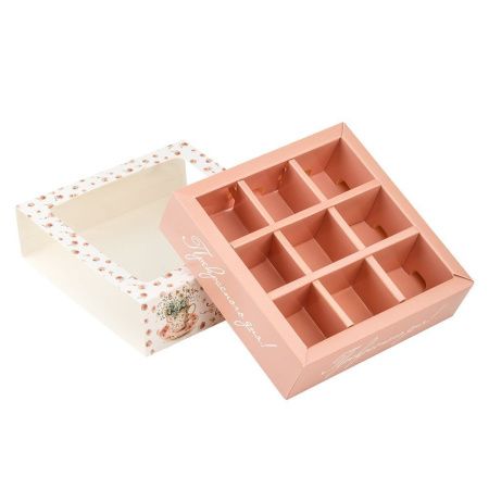 коробка бум. 135х135х36 для 9 конфет Прекрасного дня